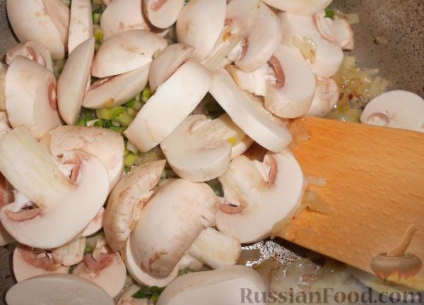 Овощной суп с грибами и черемшой