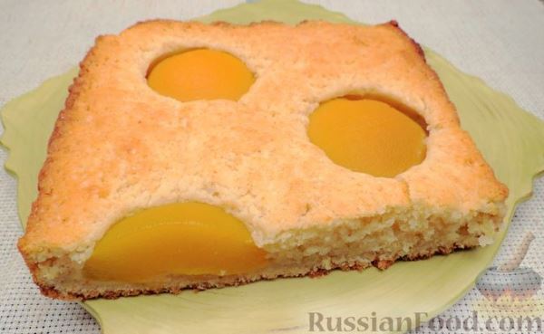 Сметанный пирог с консервированными персиками (без яиц)