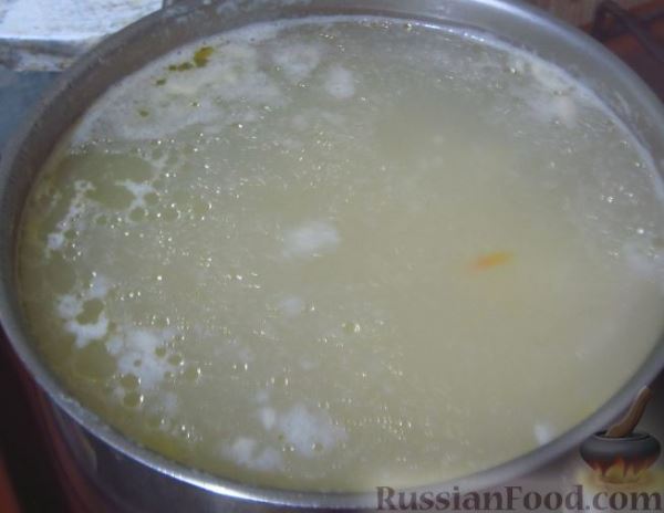 Сырный суп с курицей, сосисками и рисом